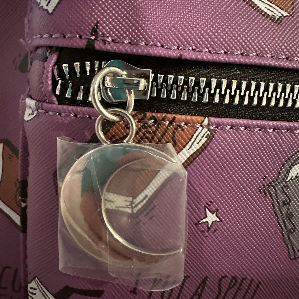 Disney Bioworld Purple Hocus Pocus Themed Backpack NWT - Picture 7 of 13